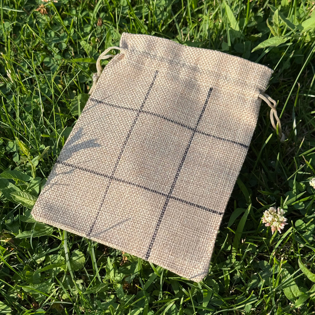 Handmade Ceramic Tic-Tac-Toe Set – Fish & Seaweed with Linen Pouch